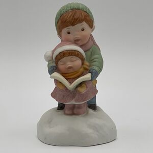 Vtg AVON Joy To The World Children Song Book Wind-Up Porcelain Musical Figurine
